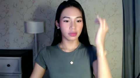 GWENI online show from June 3, 2026, 1:19 am