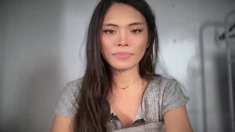 Snapshot of yourehot_pretty chatting on May 16, 2026, 5:15 am Do read my bio online show from May 16, 2026, 5:15 am