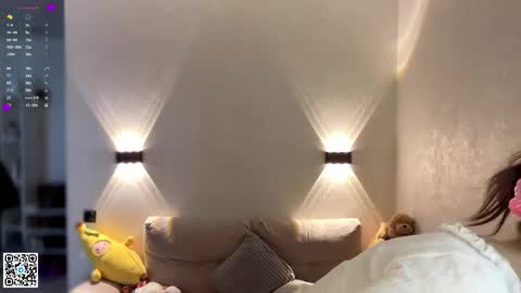 Emilia online show from March 29, 2026, 8:03 am