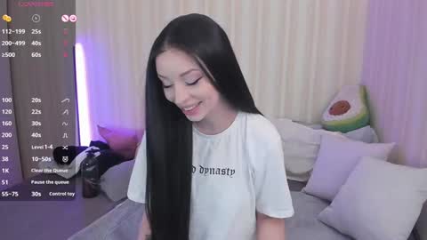 Mary online show from December 8, 2024, 8:41 am