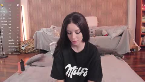 Mary online show from November 9, 2025, 8:45 am