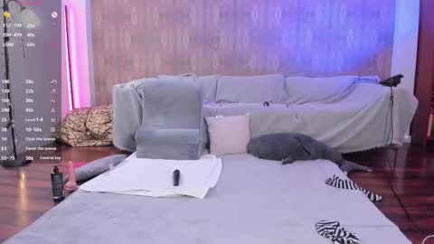 Snapshot of youreyesgazm chatting on February 3, 2026, 9:25 am Mary online show from February 3, 2026, 9:25 am