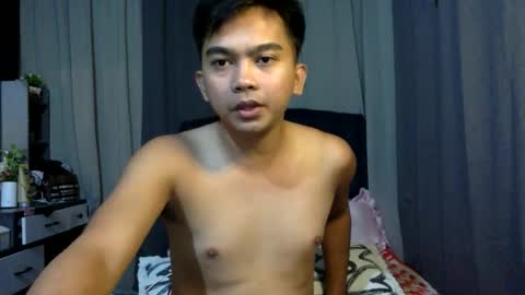 Snapshot of yourfantasyboyjr chatting on June 5, 2026, 7:58 am i am your dream boy JR online show from June 5, 2026, 7:58 am