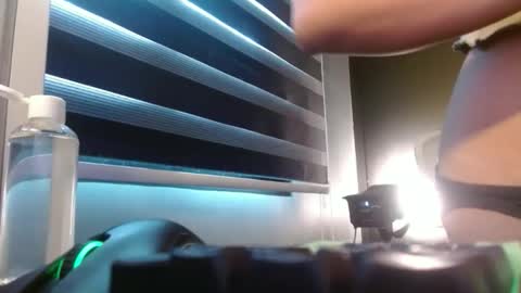 Snapshot of yourfantasyyy_ chatting on February 15, 2026, 7:51 am yourfantasyyy_ online show from February 15, 2026, 7:51 am