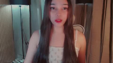 Snapshot of yourfavoratemaureen chatting on October 26, 2025, 10:43 am maureen love you online show from October 26, 2025, 10:43 am