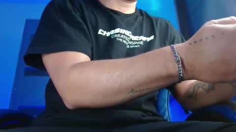 yourfavorite_bigclit online show from May 9, 2026, 11:59 am