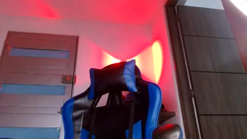 Snapshot of yourfavorite_bigclit chatting on July 3, 2026, 12:00 pm yourfavorite_bigclit online show from July 3, 2026, 12:00 pm