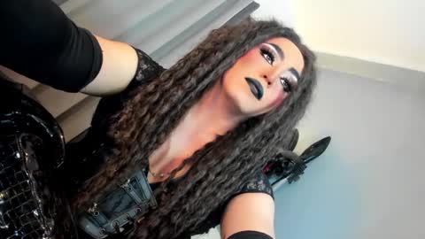  not into STINGY and CHEAP people online show from November 28, 2025, 10:56 pm