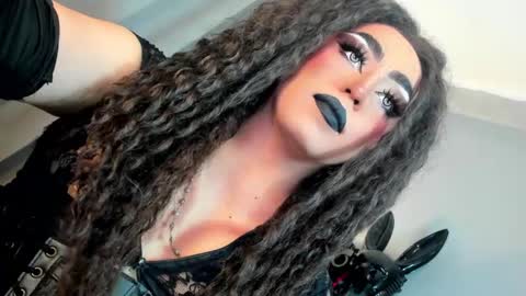  not into STINGY and CHEAP people online show from November 29, 2025, 10:57 pm