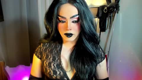  not into STINGY and CHEAP people online show from December 18, 2025, 11:22 pm