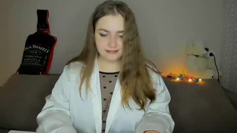 Snapshot of yourgem__ chatting on December 19, 2024, 4:02 pm yourgem__ online show from December 19, 2024, 4:02 pm