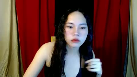 Snapshot of yourgirl_angel chatting on December 13, 2024, 8:41 am ANGEL online show from December 13, 2024, 8:41 am