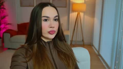 roxana online show from December 3, 2025, 2:48 pm