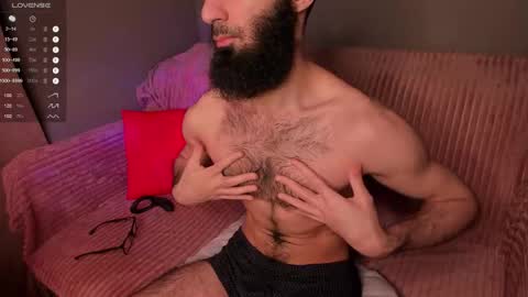Snapshot of yourhairysecret chatting on December 15, 2025, 9:30 pm HAIRY wants to have a great time online show from December 15, 2025, 9:30 pm