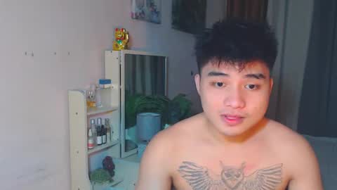 Snapshot of yourhandsome_hunk chatting on May 29, 2026, 11:30 am Paul online show from May 29, 2026, 11:30 am