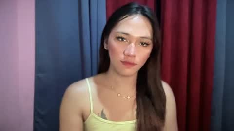 Snapshot of yourhotlove_jamellaxxx chatting on November 16, 2025, 8:03 pm LOVING JAMMELA online show from November 16, 2025, 8:03 pm