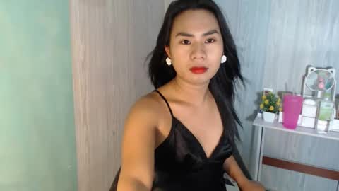 Mauie  online show from October 13, 2025, 10:32 pm