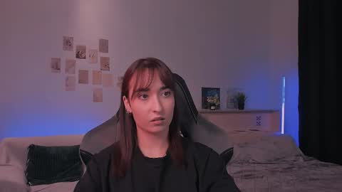 Jully online show from October 20, 2025, 6:41 pm