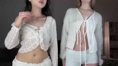 yourlittlesunrise_ online show from February 28, 2026, 5:52 am