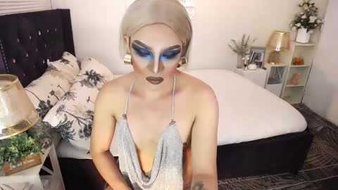 --               online show from November 11, 2025, 4:12 am