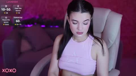 L O L A online show from December 20, 2025, 9:05 am