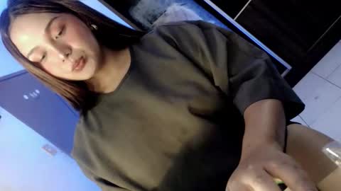 PEARL online show from December 19, 2025, 4:19 am