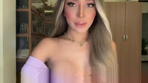 Snapshot of yourlovingpearlita1000 chatting on October 6, 2025, 8:45 am Pearl online show from October 6, 2025, 8:45 am