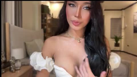 Snapshot of yourlovingpearlita1000 chatting on October 22, 2025, 12:16 pm Pearl online show from October 22, 2025, 12:16 pm