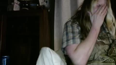 Snapshot of yourmomma999 chatting on January 16, 2025, 6:35 am yourmomma999 online show from January 16, 2025, 6:35 am