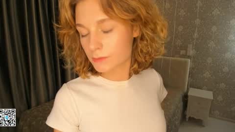 Snapshot of yourmuseee chatting on February 8, 2026, 1:36 pm Sonya online show from February 8, 2026, 1:36 pm