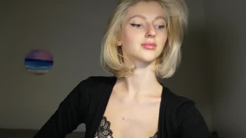 Snapshot of yournaughtymiss chatting on December 2, 2024, 1:14 am Eva online show from December 2, 2024, 1:14 am