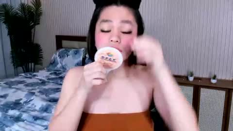 Snapshot of yourqueencarla chatting on August 2, 2026, 6:39 pm yourqueencarla online show from August 2, 2026, 6:39 pm