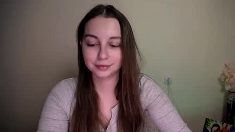 Snapshot of yours_piece_of_happiness_ chatting on January 7, 2026, 5:21 am Happy online show from January 7, 2026, 5:21 am