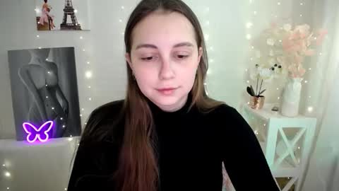Snapshot of yours_piece_of_happiness_ chatting on April 29, 2026, 5:44 am Happy online show from April 29, 2026, 5:44 am