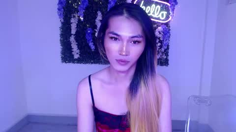    online show from December 5, 2024, 2:44 pm