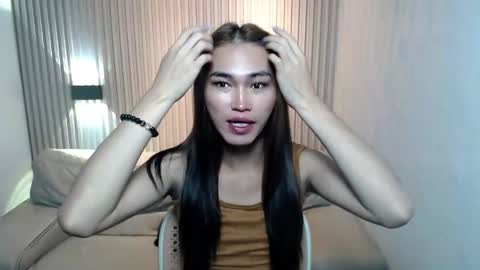    online show from November 10, 2025, 10:53 pm