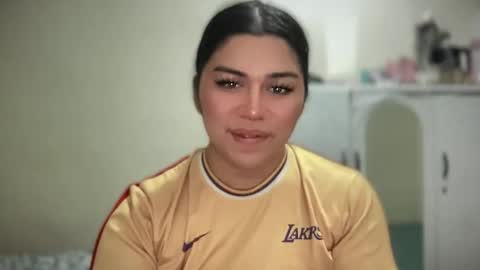 LALA online show from April 17, 2026, 5:43 am