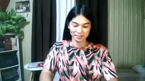 Snapshot of yoursubmissive_larah chatting on July 16, 2026, 1:06 pm yoursubmissive_larah online show from July 16, 2026, 1:06 pm