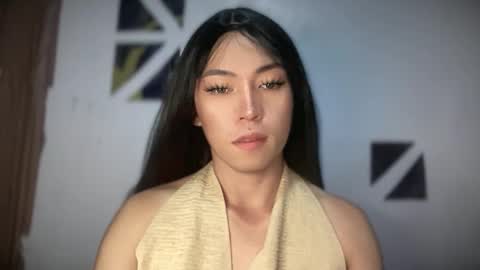 yoursweet_april19 online show from May 17, 2026, 4:32 am
