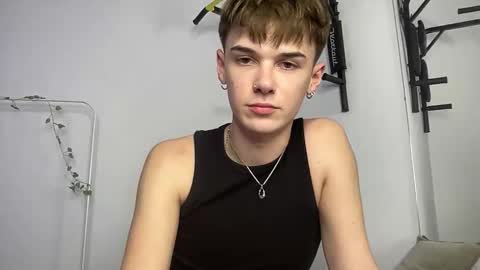 Snapshot of yoursweetyguy chatting on November 4, 2025, 4:28 pm yoursweetyguy online show from November 4, 2025, 4:28 pm