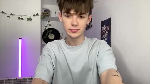 Snapshot of yoursweetyguy chatting on April 17, 2026, 3:26 pm yoursweetyguy online show from April 17, 2026, 3:26 pm