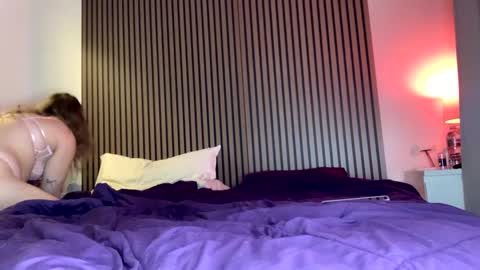 Alison online show from September 30, 2025, 1:32 am