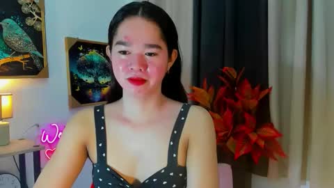 yourtinybunny online show from November 13, 2025, 10:14 am