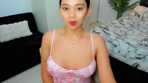 Snapshot of yowginethegreat chatting on February 11, 2025, 10:26 am YowgineTheGreat online show from February 11, 2025, 10:26 am