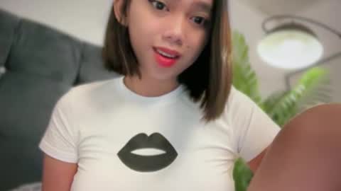 Snapshot of yowginethegreat chatting on February 23, 2025, 12:48 pm YowgineTheGreat online show from February 23, 2025, 12:48 pm