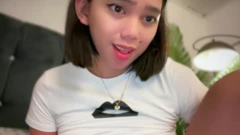 Snapshot of yowginethegreat chatting on February 23, 2025, 8:55 pm YowgineTheGreat online show from February 23, 2025, 8:55 pm