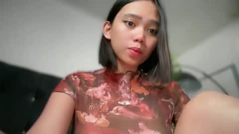 Snapshot of yowginethegreat chatting on March 5, 2025, 5:18 am YowgineTheGreat online show from March 5, 2025, 5:18 am