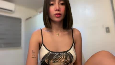 YowgineTheGreat online show from April 16, 2026, 9:54 am