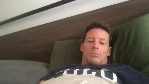 yoyoyo1221 online show from July 21, 2026, 5:10 am