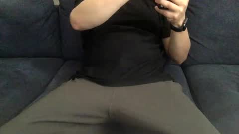 Snapshot of yque2 chatting on February 9, 2025, 6:05 pm yque online show from February 9, 2025, 6:05 pm